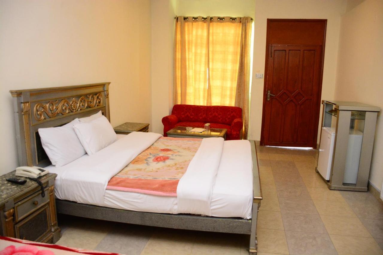 Move-N-Pick Murree Exterior photo