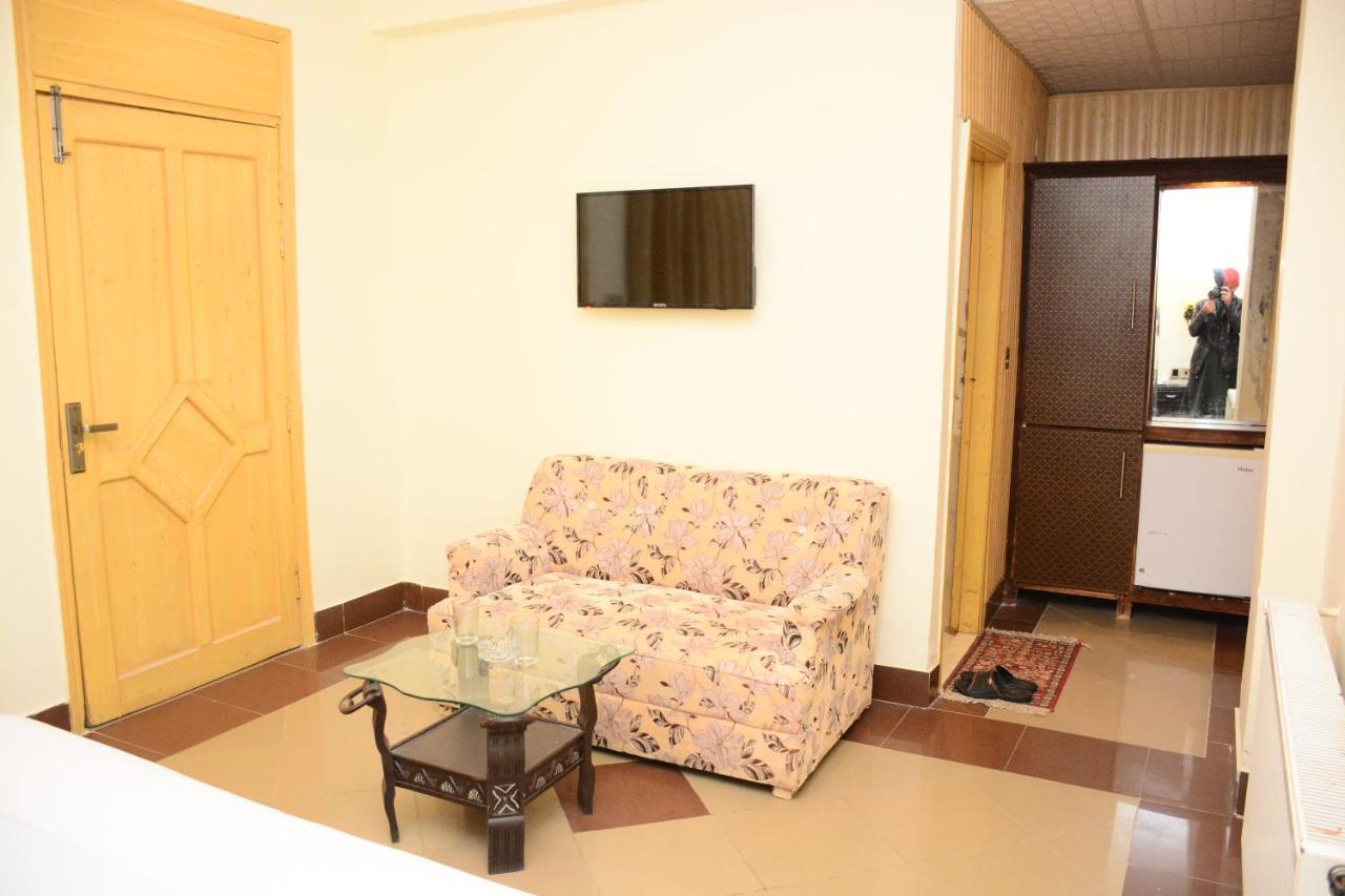 Move-N-Pick Murree Exterior photo
